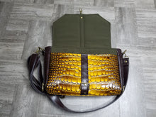 Load image into Gallery viewer, Crossbody Satchel
