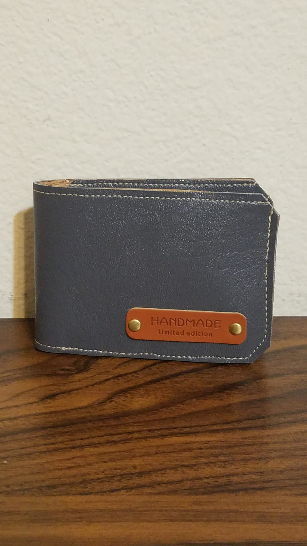 Bi-fold wallet